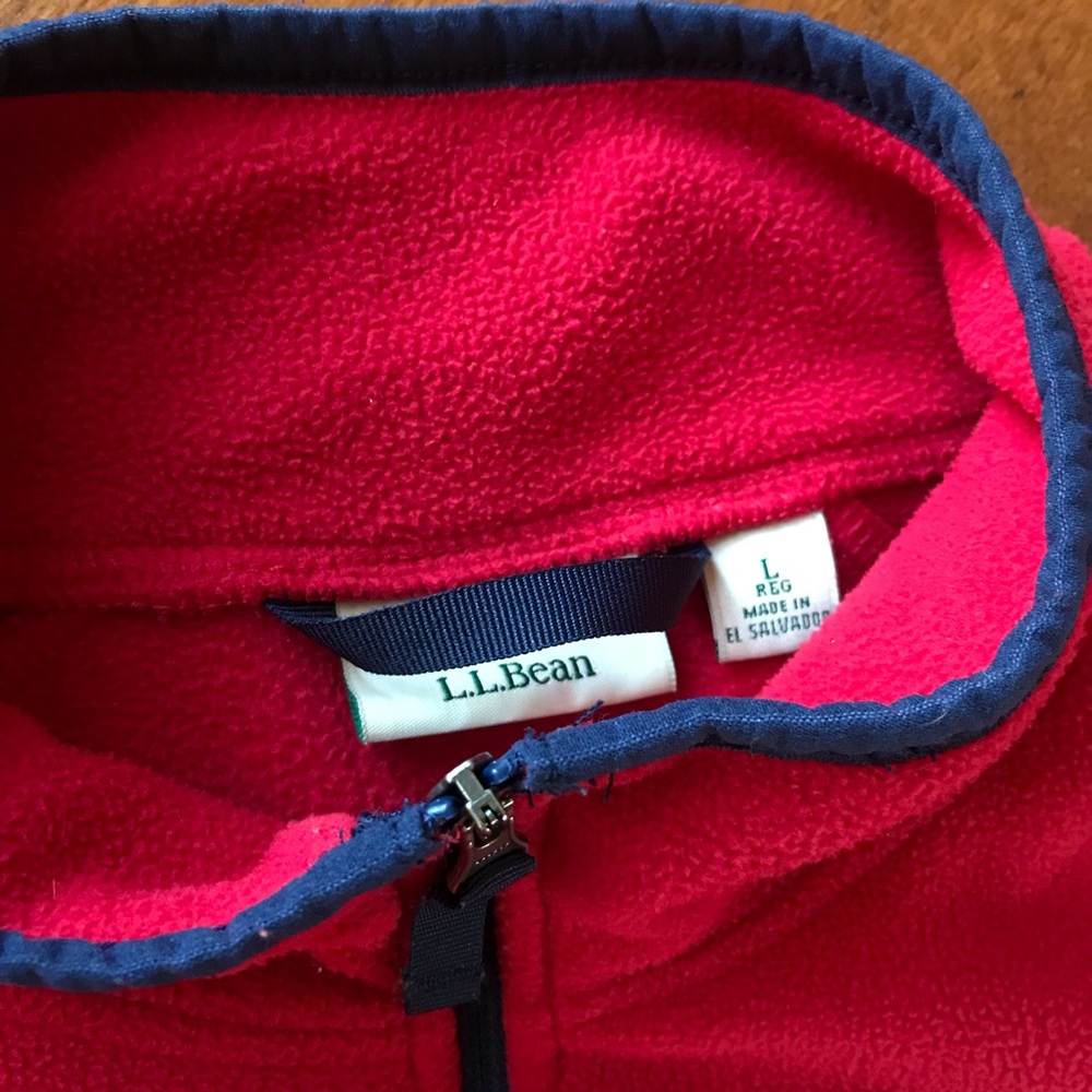 L.L. Bean Vintage Women’s Red Fleece Zip Up Jacket - Picture 3 of 7